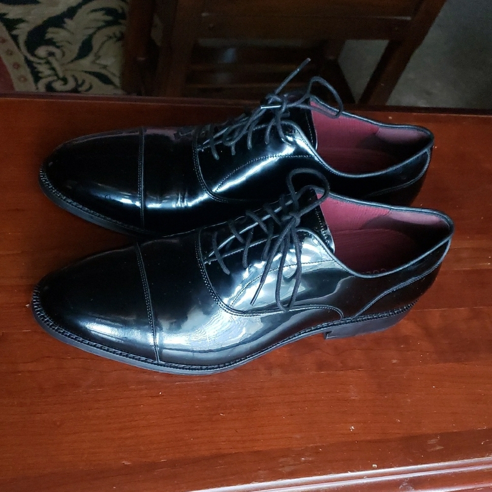 Cole Haan Glossy Black Oxfords - Picture 2 of 9